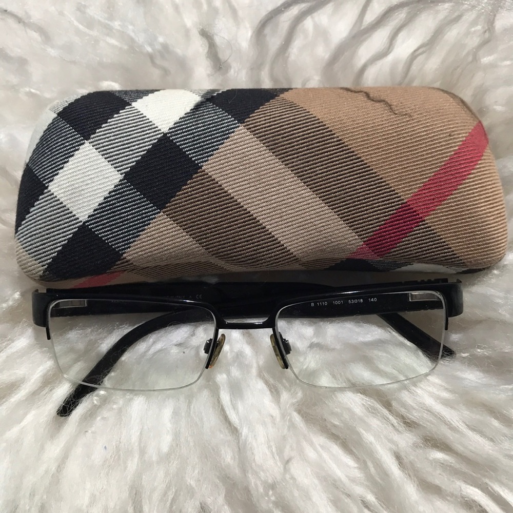 Burberry glasses excellent condition with case